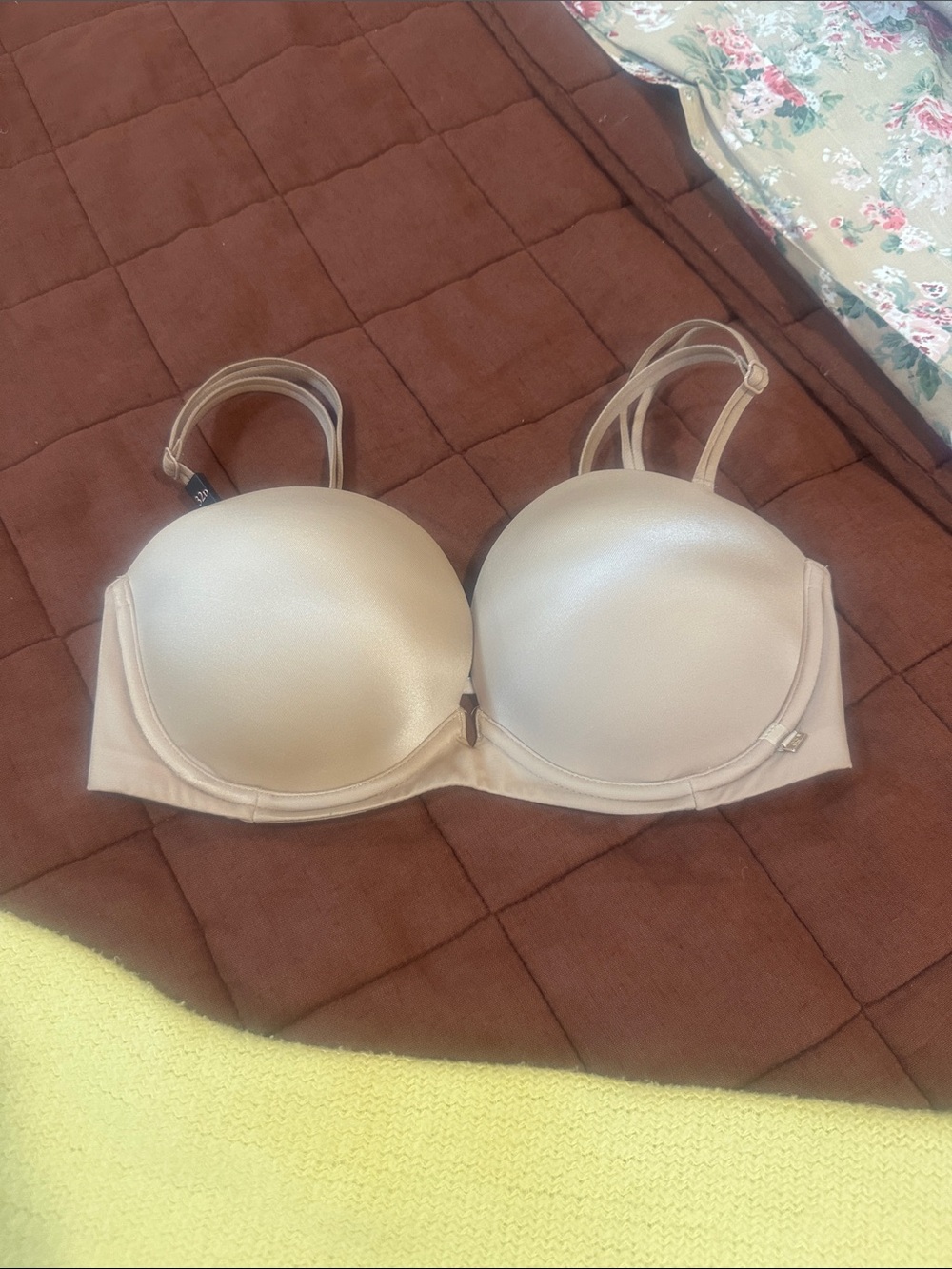 Victoria’s Secret Seamless Nude T-Shirt Bra with Light Padding